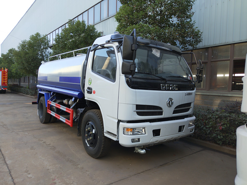 8����ˮ܇�N�����|�L8����ˮ܇�S�ң�����8����ˮ܇�r�񣬳���������܇�ɷ����޹�˾