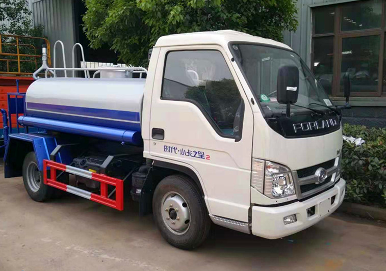 2噸灑水車 2噸灑水車