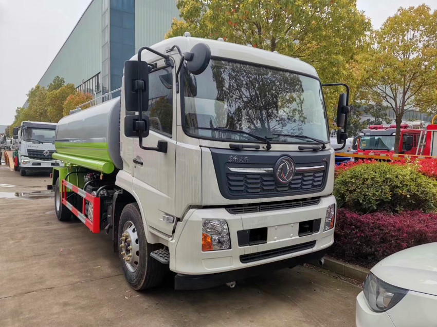 �����|�L(f��ng)���\��ˮ܇��r-�����|�L(f��ng)���\��ˮ܇�r��-�������F(tu��n)