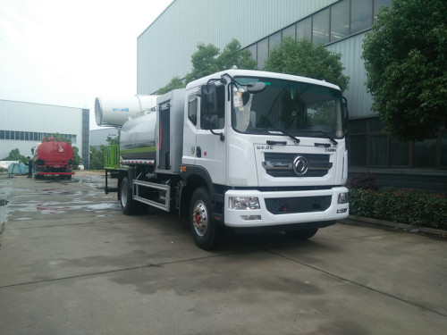 中東某國家在我廠訂購東風天龍后雙橋5方抑塵車一批-湖北程力 中東某國家在我廠訂購東風天龍后雙橋5方抑塵車一批-湖北程力