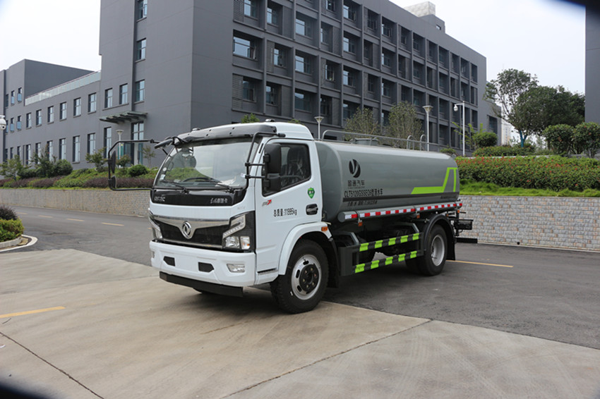 �v����8����ˮ܇-�|�L(f��ng)8����ˮ܇�r(ji��)��-����ӯͨ