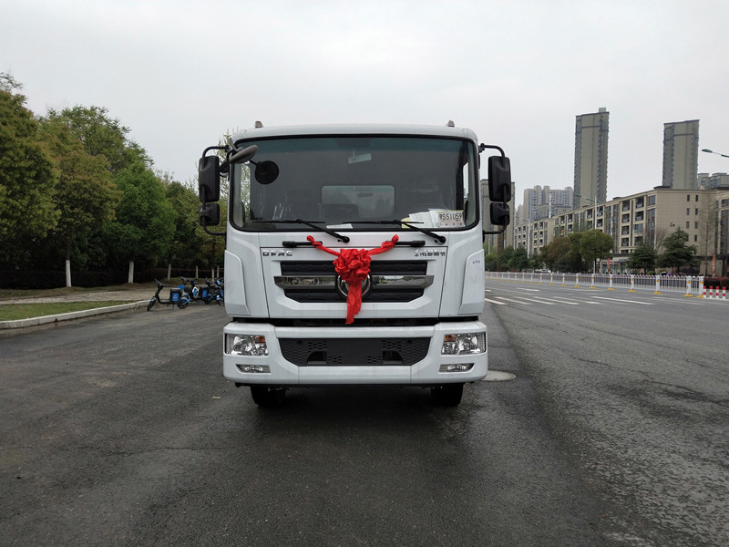 ����12����ˮ܇����-D9��ˮ܇�r��-�|�L(f��ng)����D9��ˮ܇�S��ֱ�N