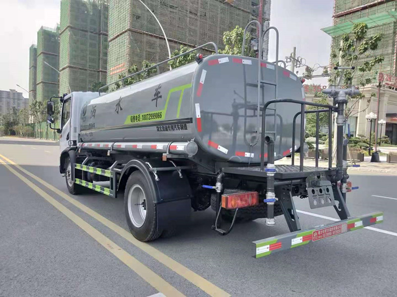 �|�L�A��8����ˮ܇