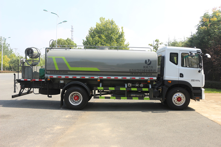 東風12噸灑水車 東風12噸灑水車