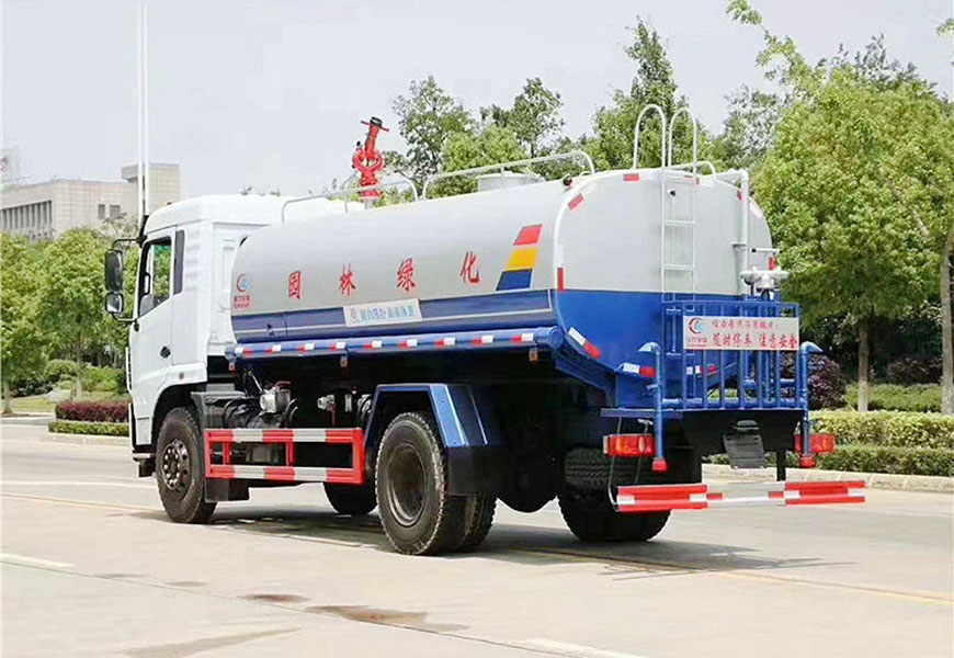 �|�L(f��ng)����12����ˮ܇��չʾ�D